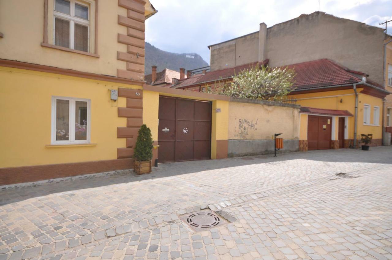 Pine House Apartment Brasov Luaran gambar