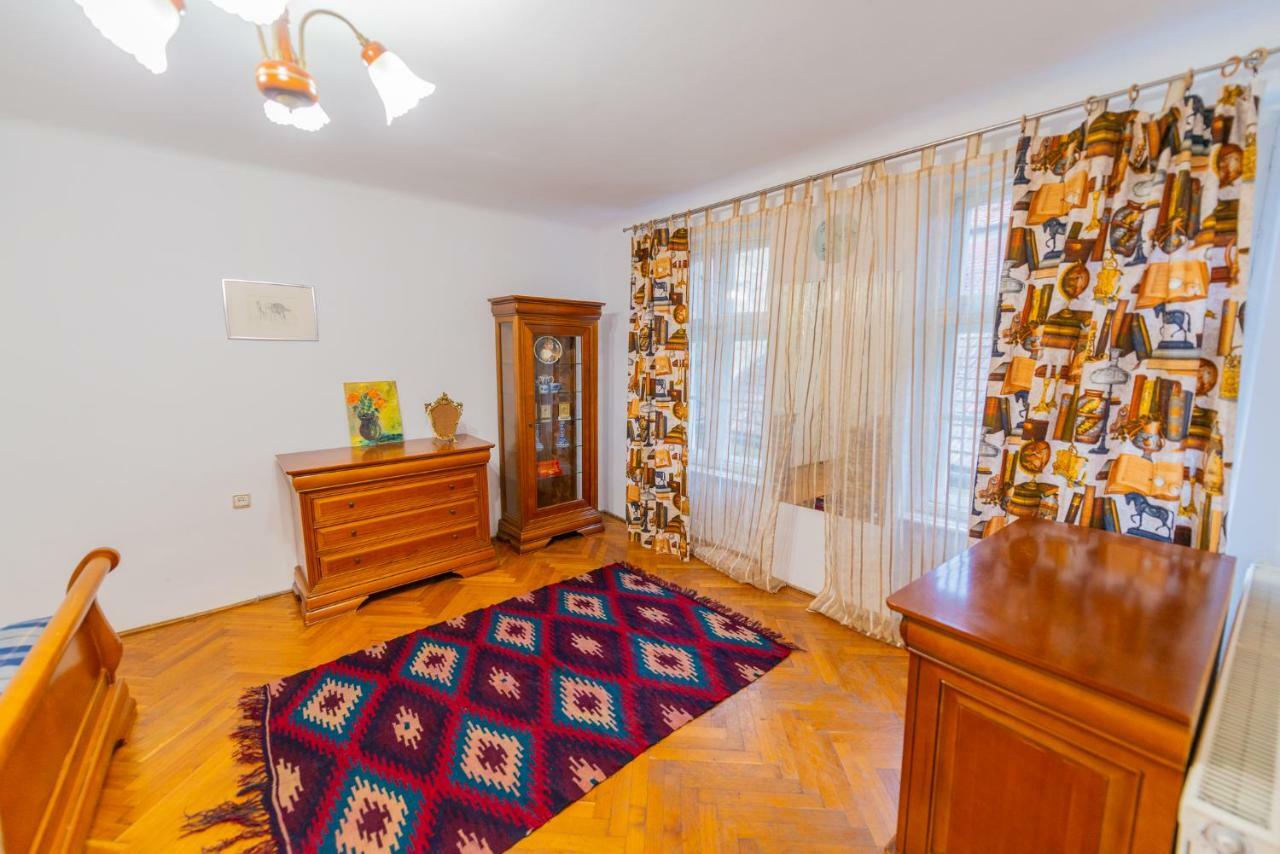 Pine House Apartment Brasov Luaran gambar