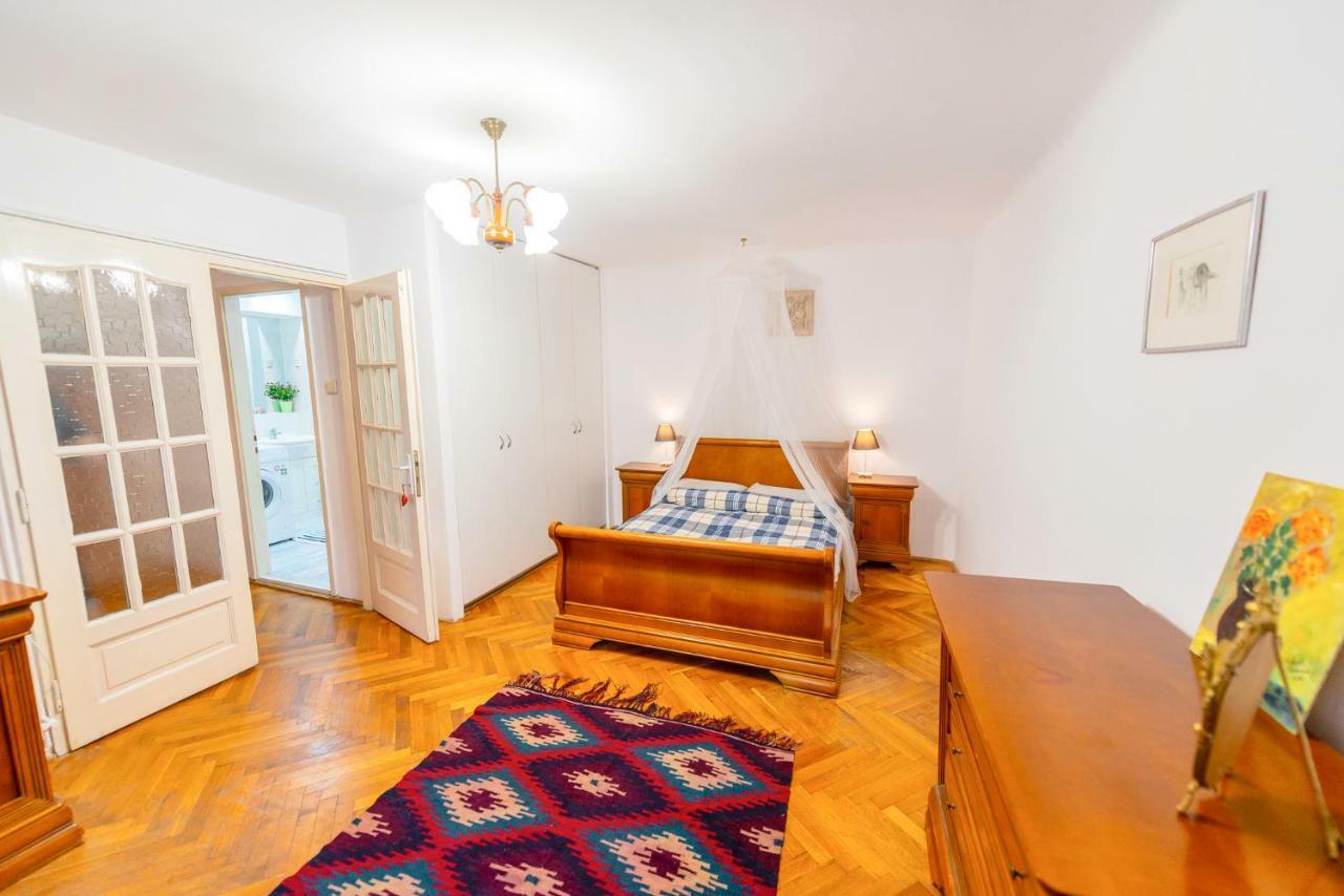 Pine House Apartment Brasov Luaran gambar