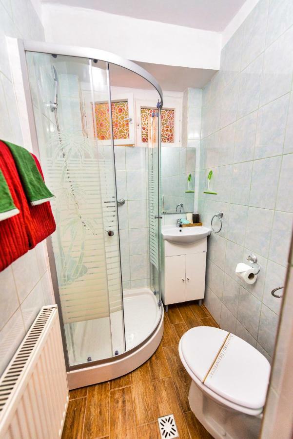 Pine House Apartment Brasov Luaran gambar